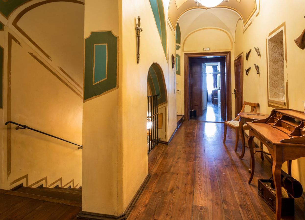 Hotel U Cerneho Orla 4*