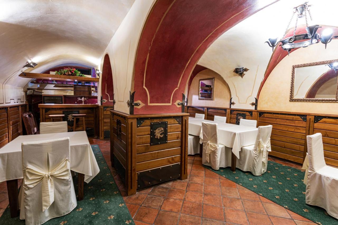 U Cerneho Orla Hotel Praag